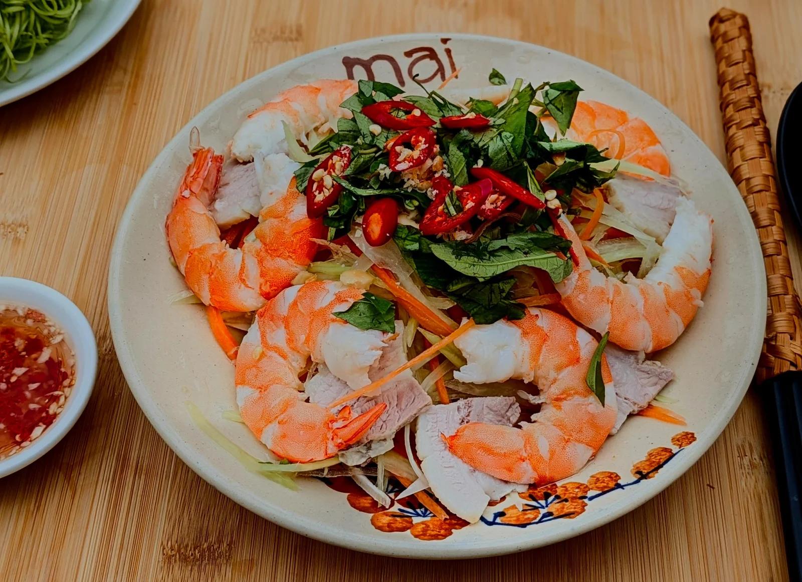 Gỏi tôm thịt